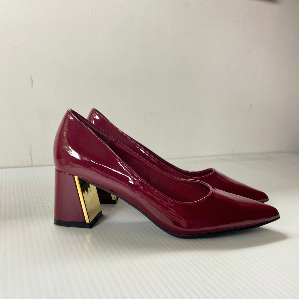 London Rag Zaila Gold Metallic Accent Block Heel Pumps Burgundy Womens 9